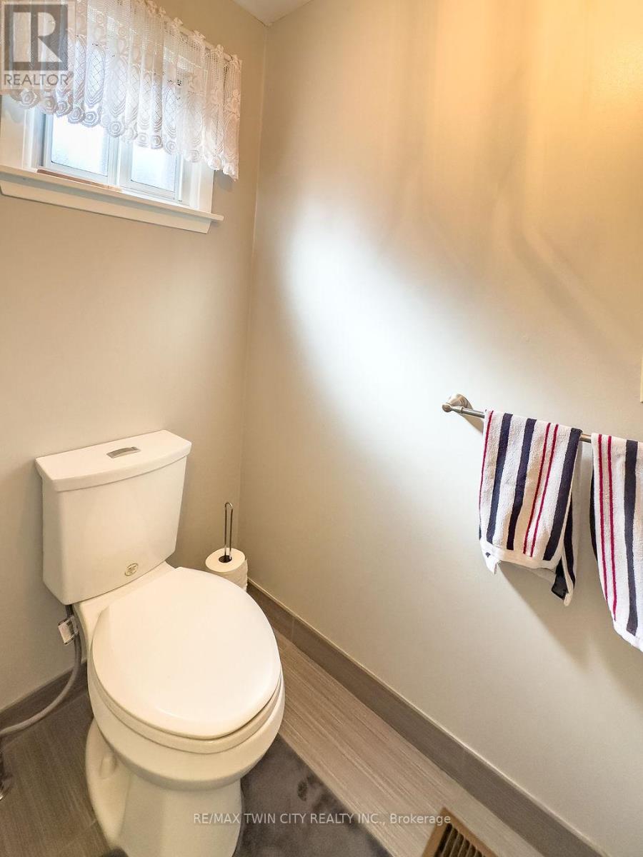 20 Manorcrest Street, Brampton, Ontario  L6S 2X1 - Photo 33 - W12885846