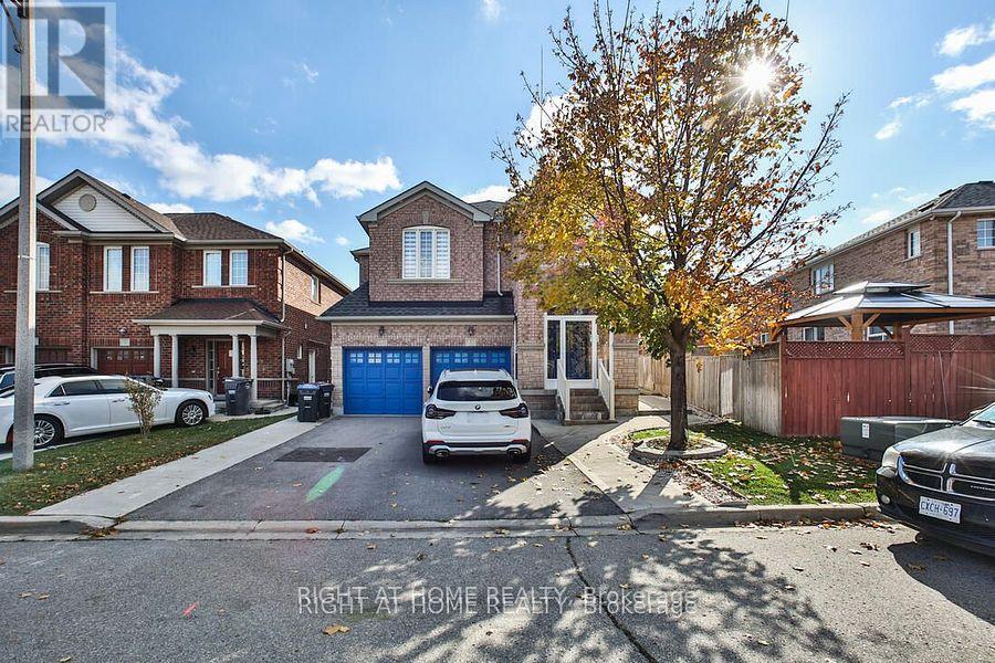 3 Silverbell Court, Brampton, Ontario  L7A 3V3 - Photo 2 - W12885854