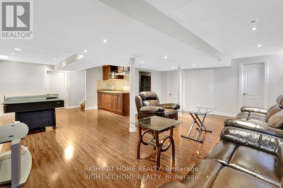 3 Silverbell Court, Brampton, Ontario  L7A 3V3 - Photo 9 - W12885854