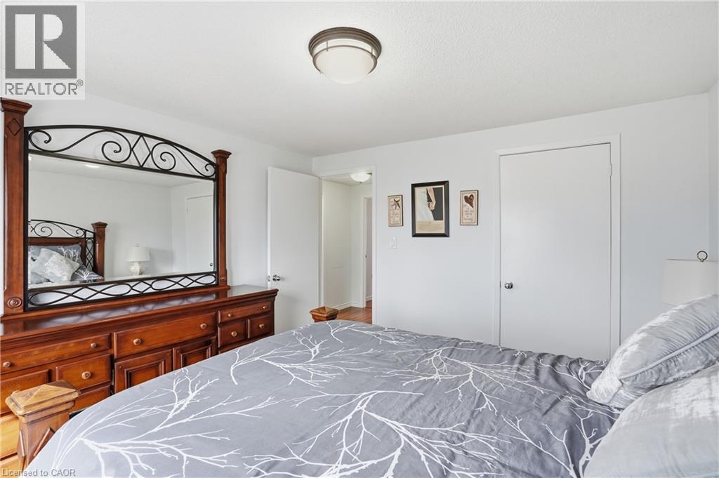 70 Gledhill Crescent, Hamilton, Ontario  L9C 6H4 - Photo 12 - 40811322