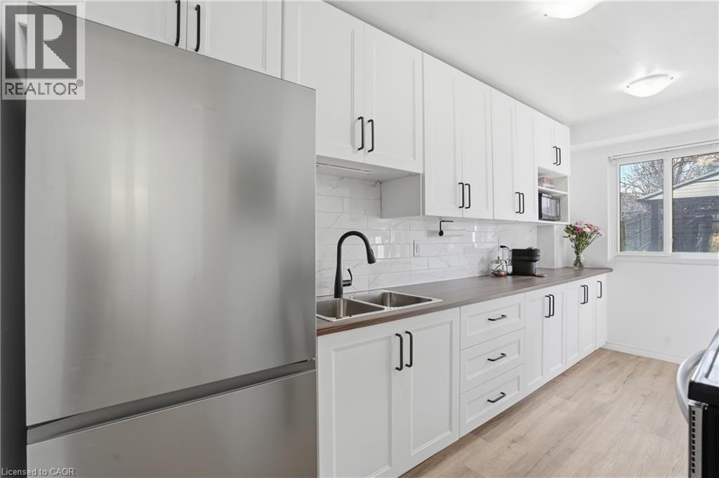 70 Gledhill Crescent, Hamilton, Ontario  L9C 6H4 - Photo 8 - 40811322