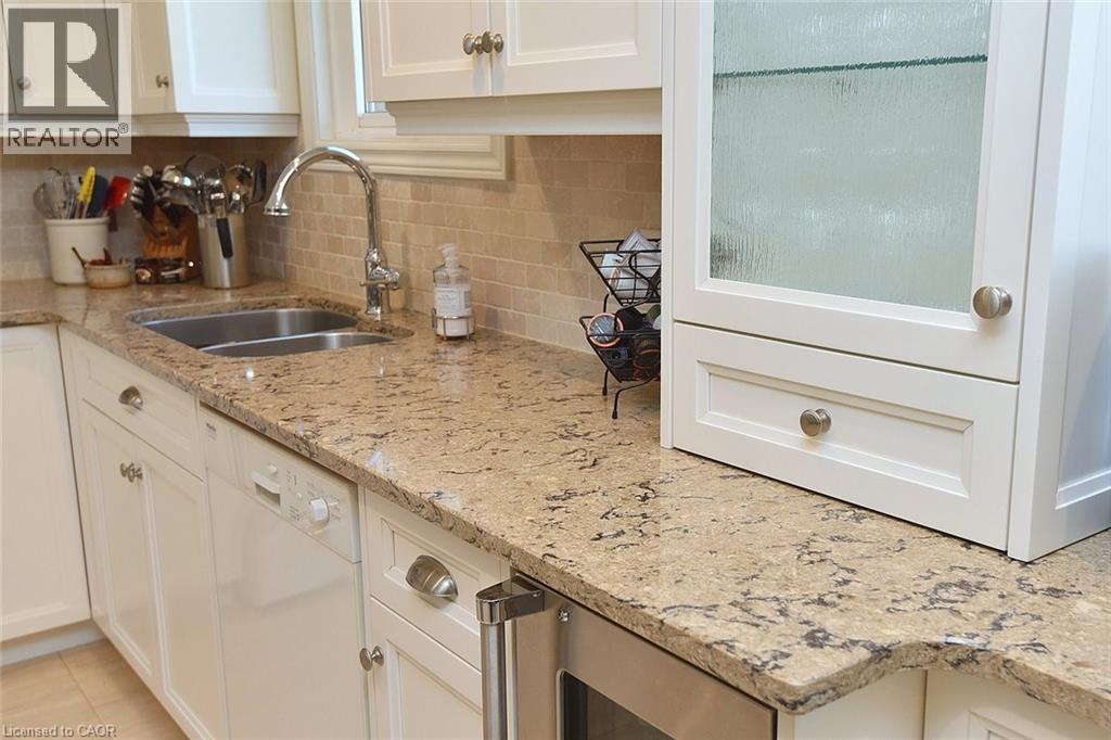 2 Novoco Drive, Hamilton, Ontario  L9C 7E7 - Photo 14 - 40811935