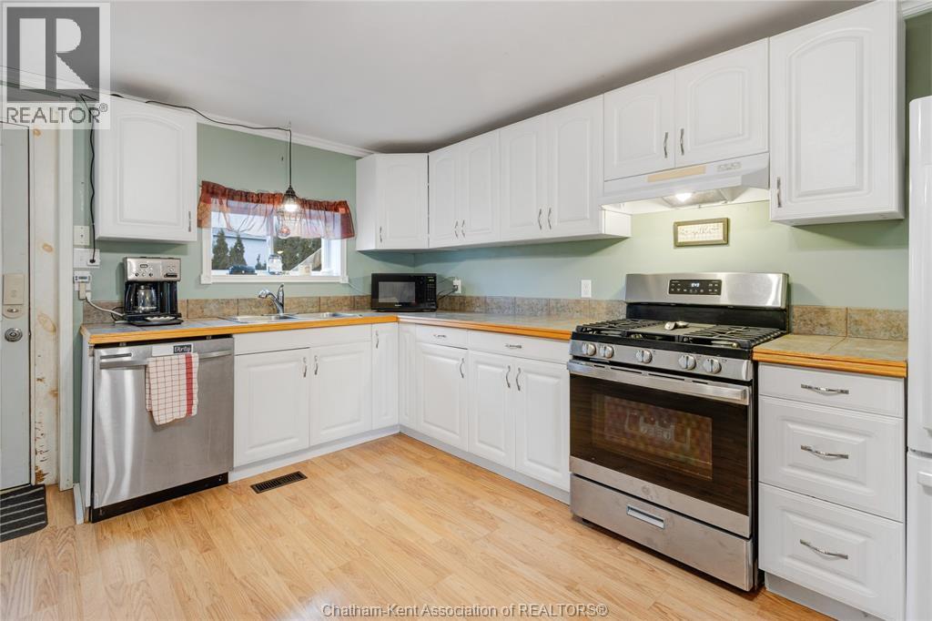 166 London Road, Thamesville, Ontario  N0P 2K0 - Photo 9 - 26004879