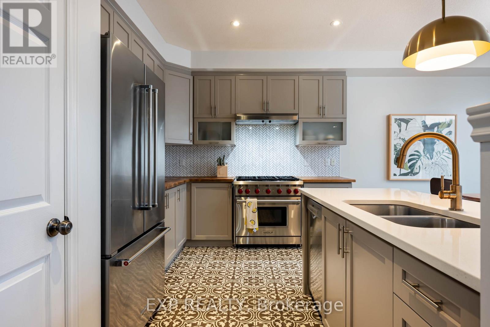 209 Drenters Court, Guelph/eramosa, Ontario  N0B 2K0 - Photo 11 - X12885752