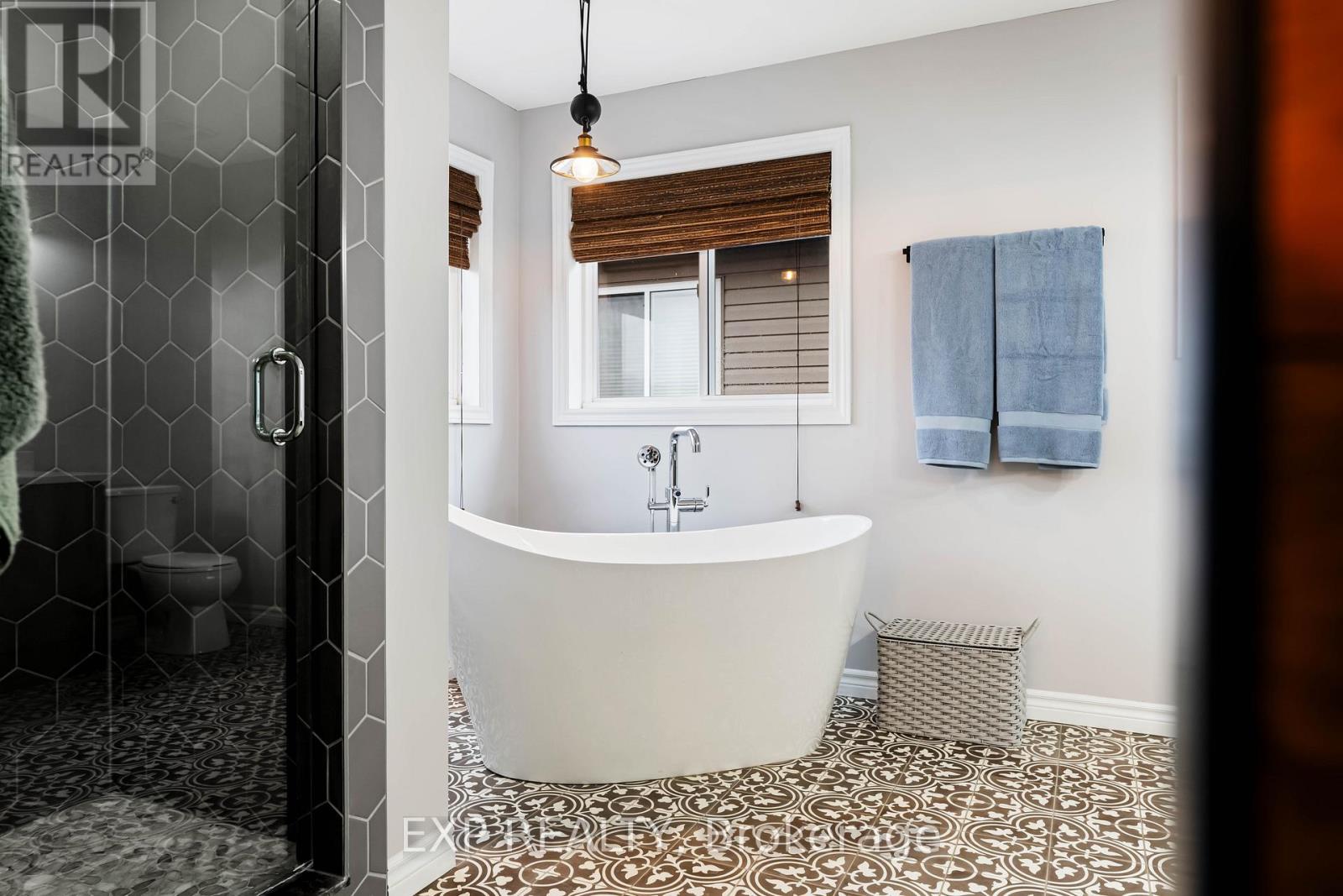 209 Drenters Court, Guelph/eramosa, Ontario  N0B 2K0 - Photo 38 - X12885752