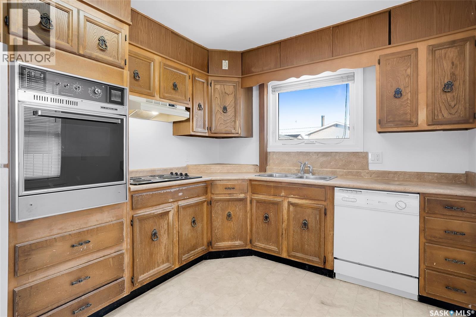 214 Q Avenue N, Saskatoon, Saskatchewan  S7L 2X6 - Photo 8 - SK030479