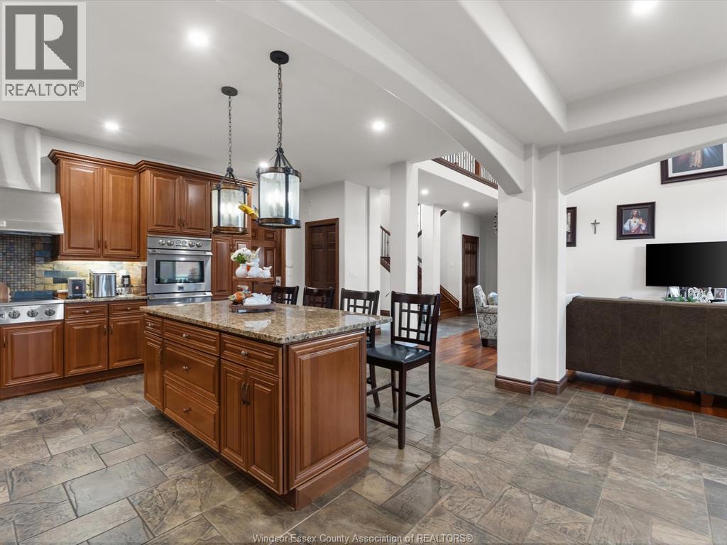 201 Ellison, Leamington, Ontario  N8H 5J2 - Photo 14 - 26005428