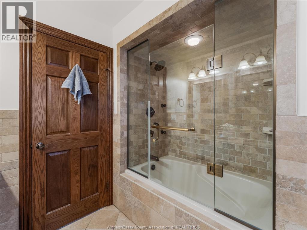 201 Ellison, Leamington, Ontario  N8H 5J2 - Photo 30 - 26005428