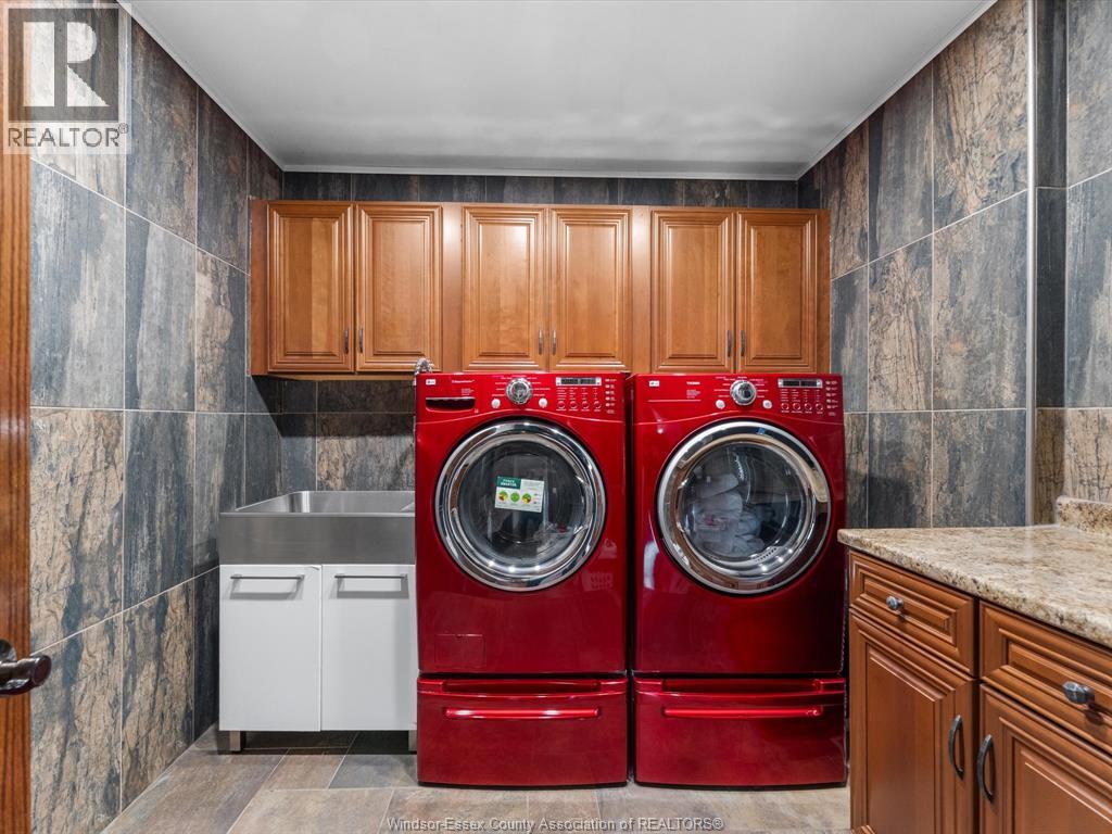 201 Ellison, Leamington, Ontario  N8H 5J2 - Photo 36 - 26005428