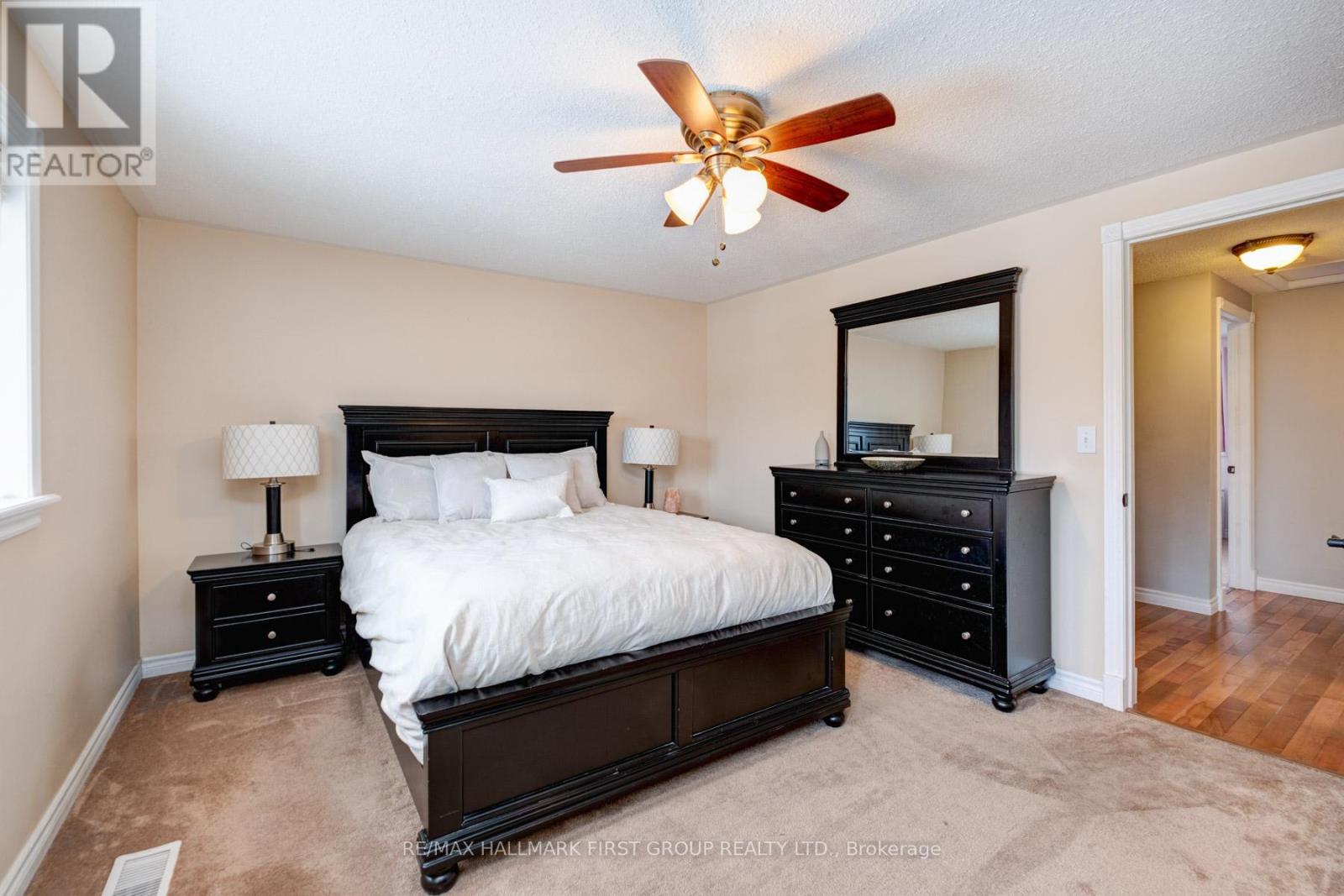 565 Birkdale Street, Oshawa (Donevan), Ontario  L1H 8C3 - Photo 16 - E12885892