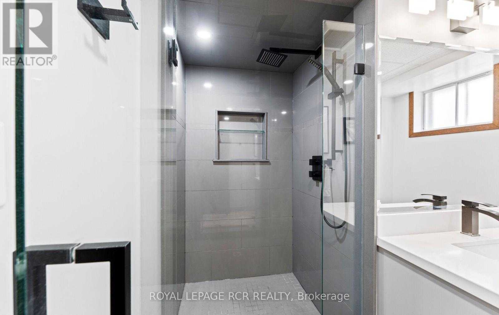 10 West Wareside Road, Toronto, Ontario  M9C 3J1 - Photo 25 - W12875890