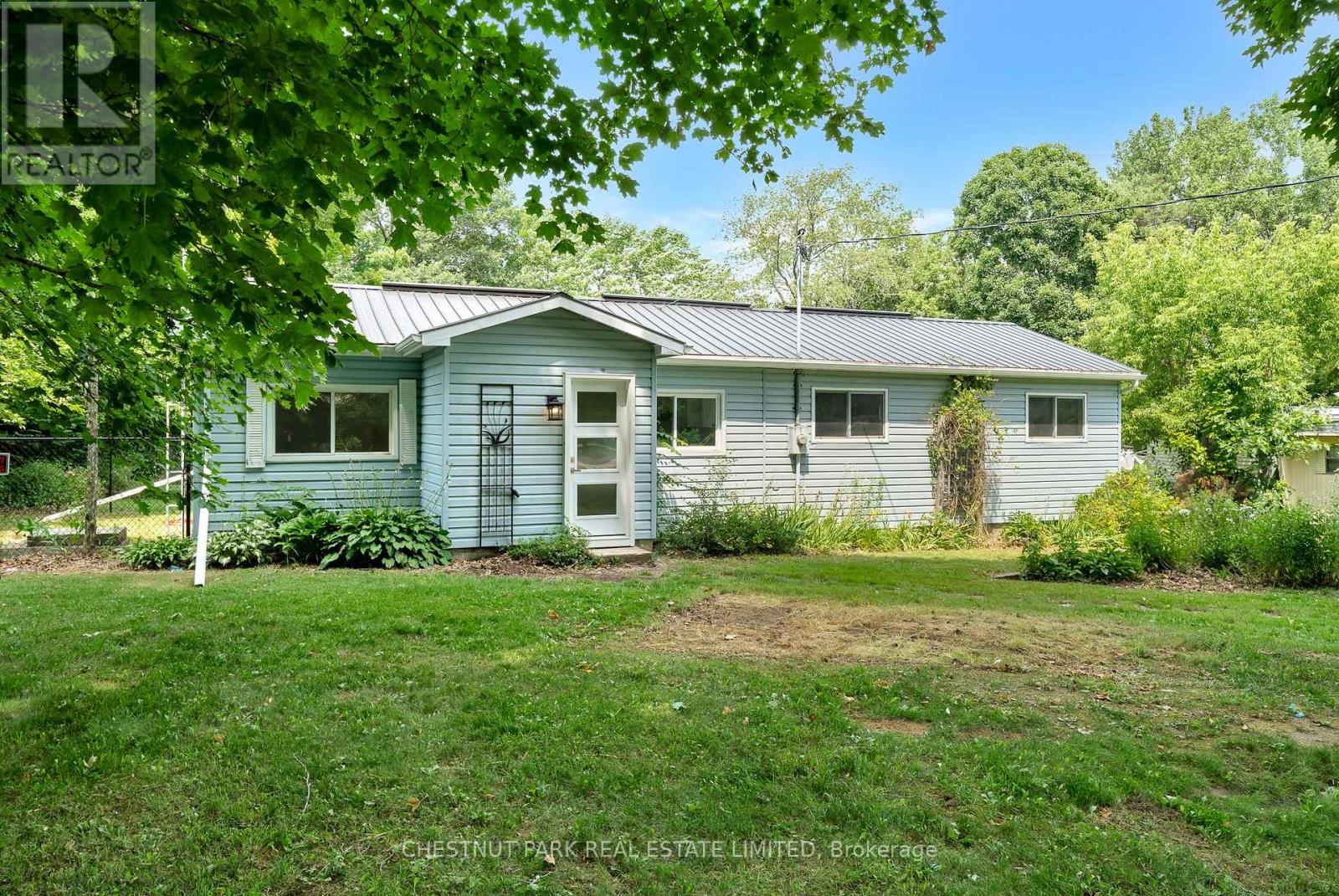 976 COUNTY RD 13, Prince Edward County, Ontario