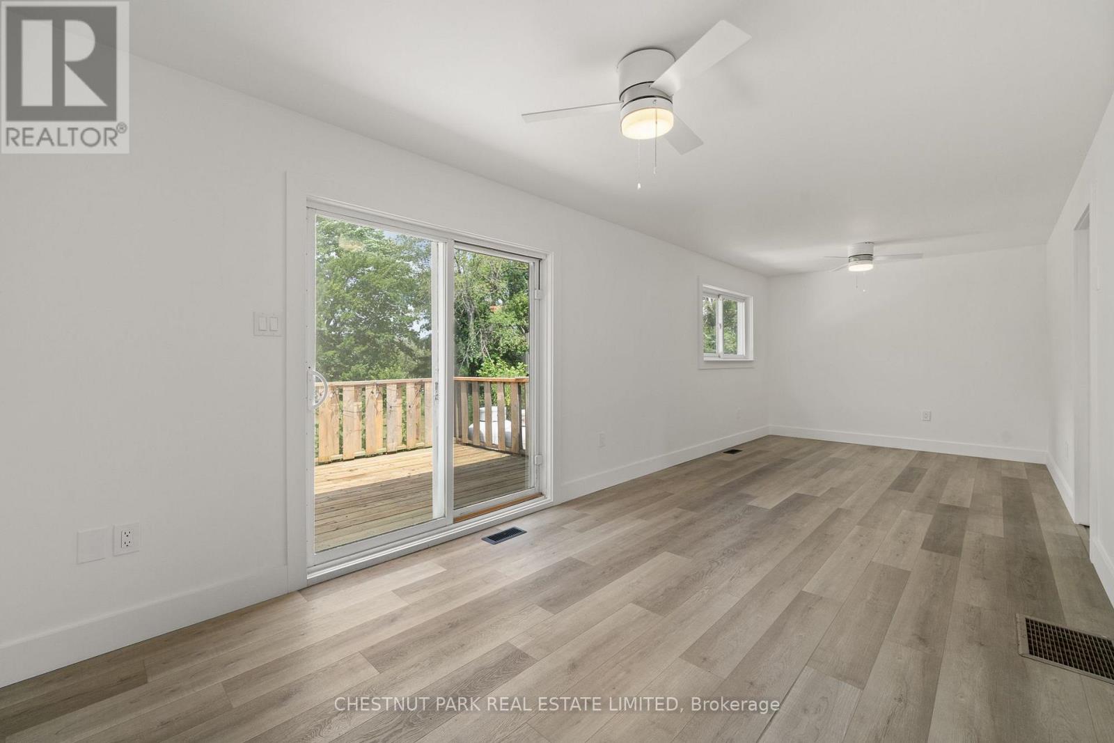 976 County Rd 13, Prince Edward County, Ontario  K0K 2P0 - Photo 11 - X12886068