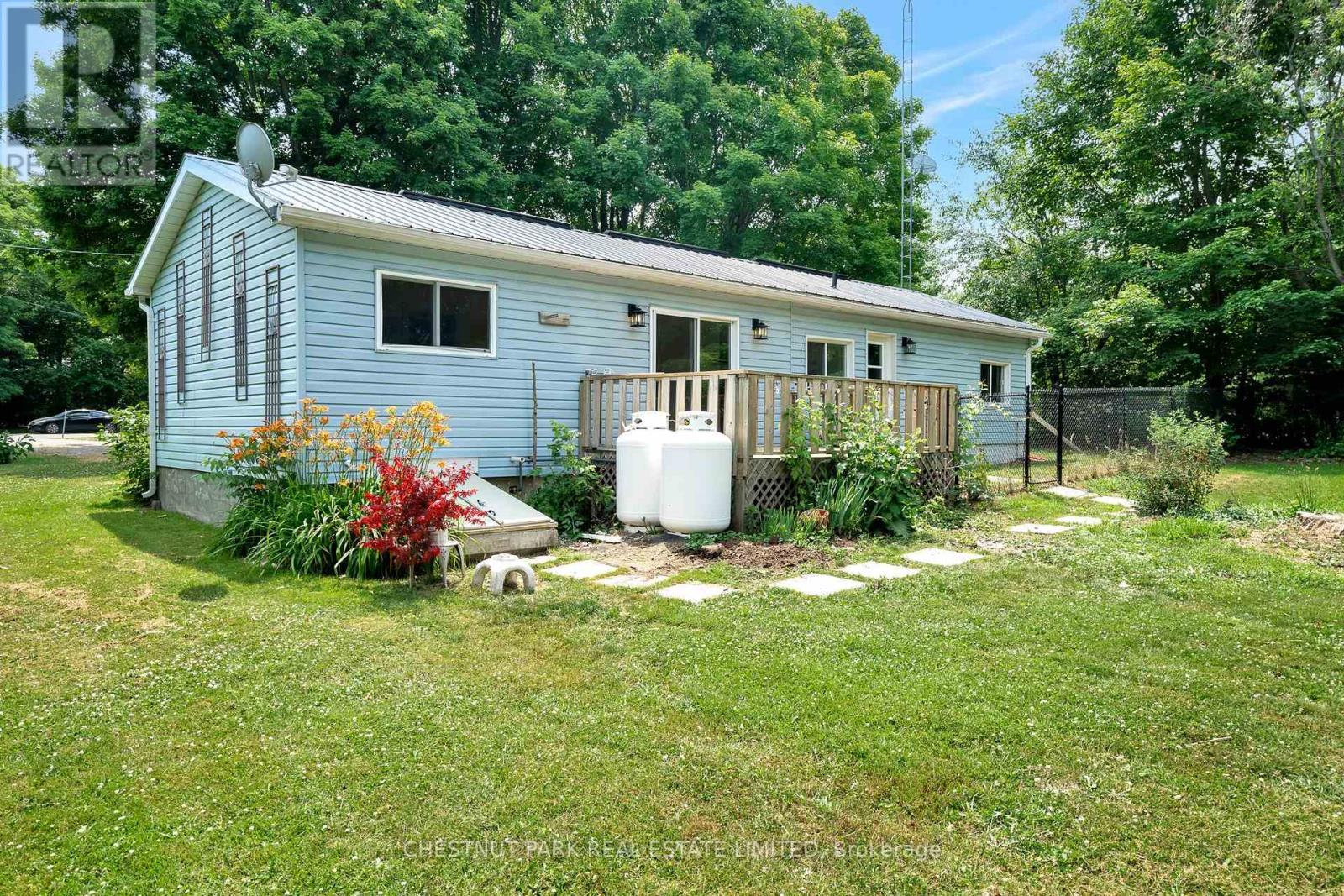 976 County Rd 13, Prince Edward County, Ontario  K0K 2P0 - Photo 21 - X12886068
