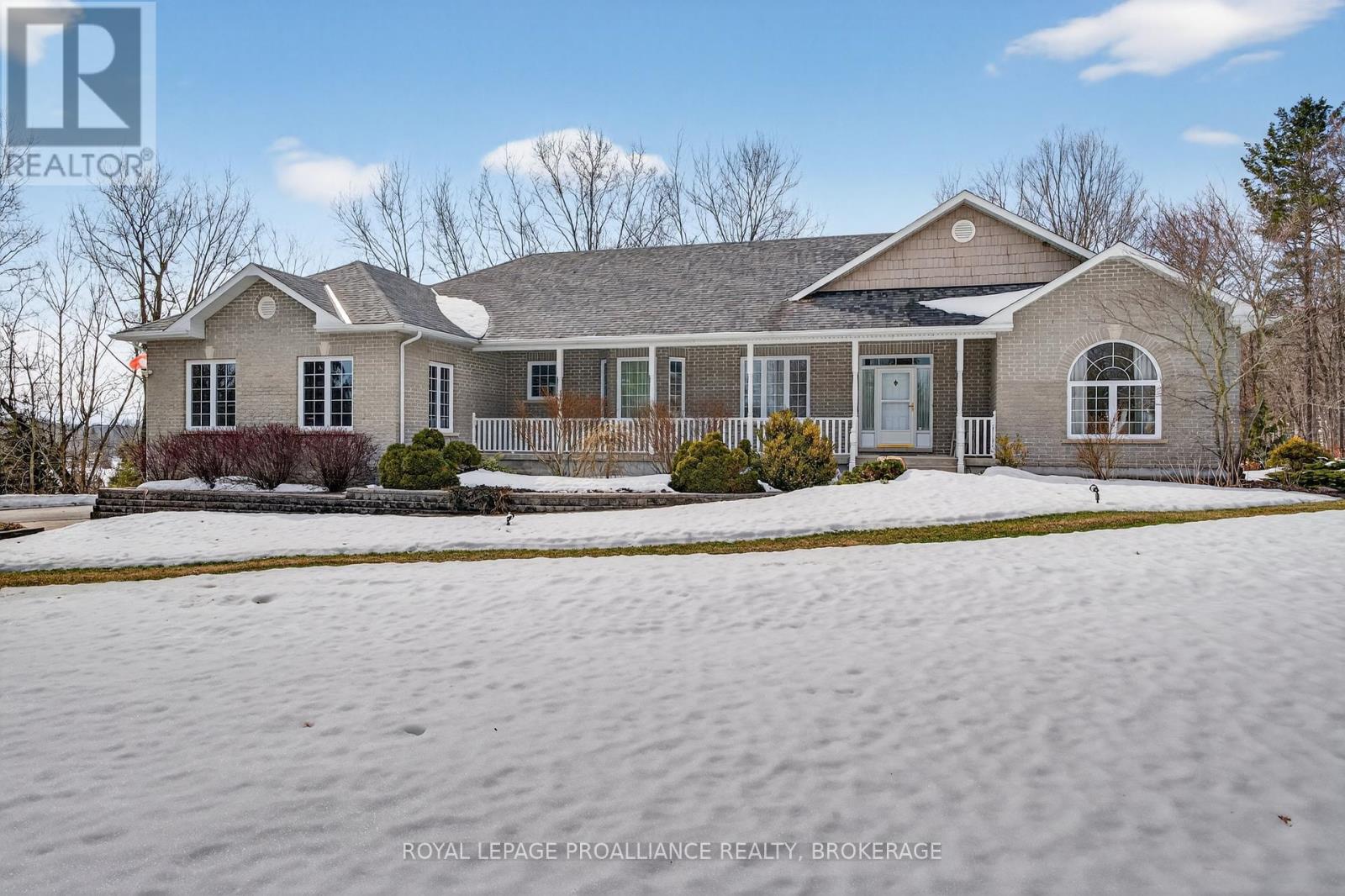 3953 MIDDLE WOODLAND DRIVE, South Frontenac, Ontario