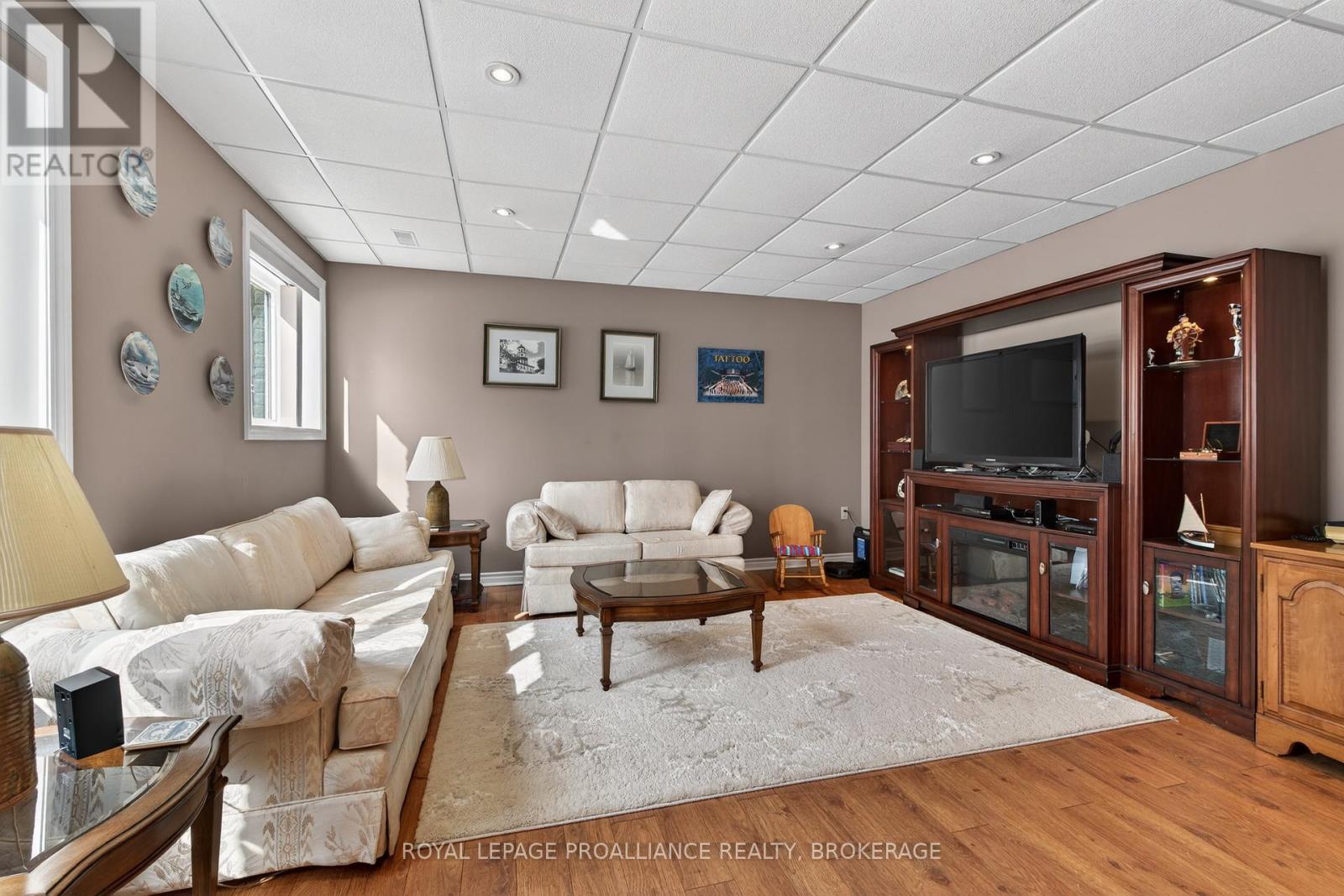 3953 Middle Woodland Drive, South Frontenac, Ontario  K0H 1X0 - Photo 24 - X12885932