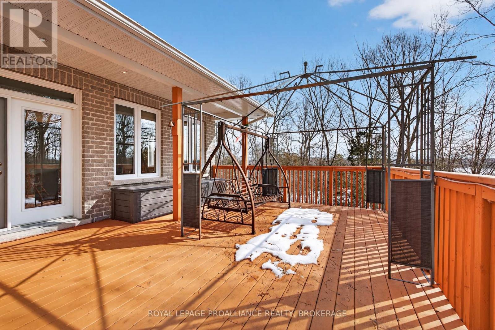 3953 Middle Woodland Drive, South Frontenac, Ontario  K0H 1X0 - Photo 38 - X12885932