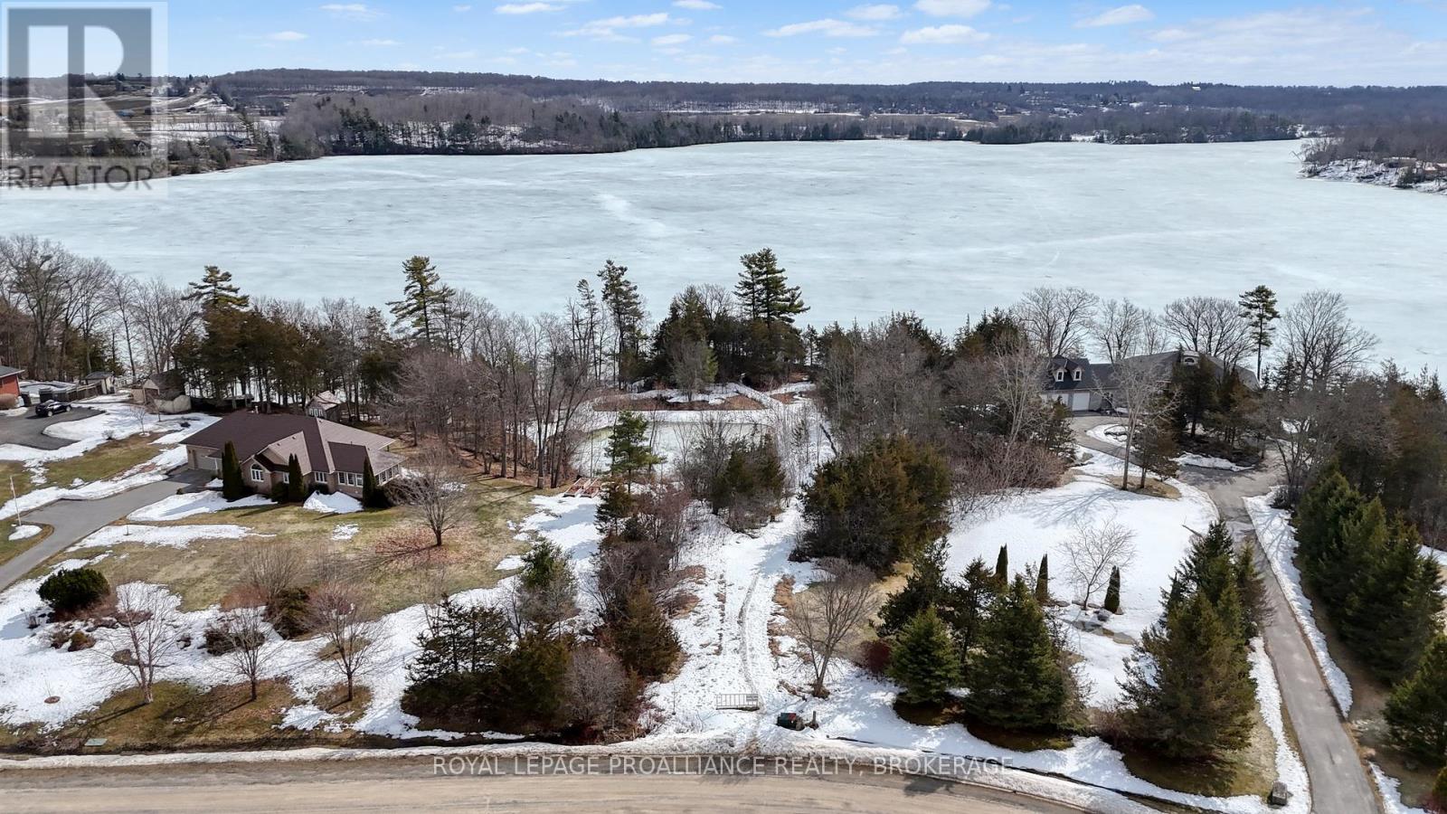 3953 Middle Woodland Drive, South Frontenac, Ontario  K0H 1X0 - Photo 45 - X12885932