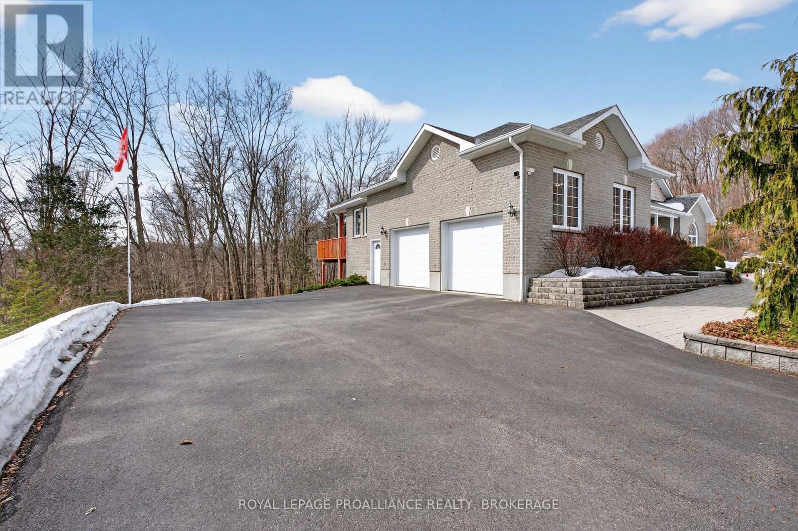 3953 Middle Woodland Drive, South Frontenac, Ontario  K0H 1X0 - Photo 6 - X12885932