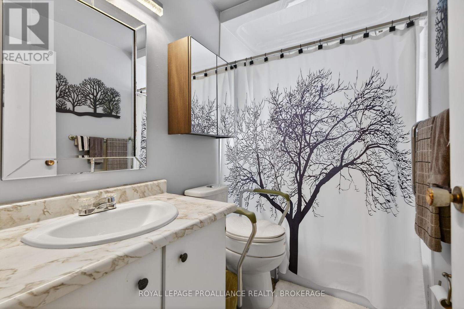 12 - 23 Addington Street, Loyalist, Ontario  K7N 1C6 - Photo 18 - X12885992