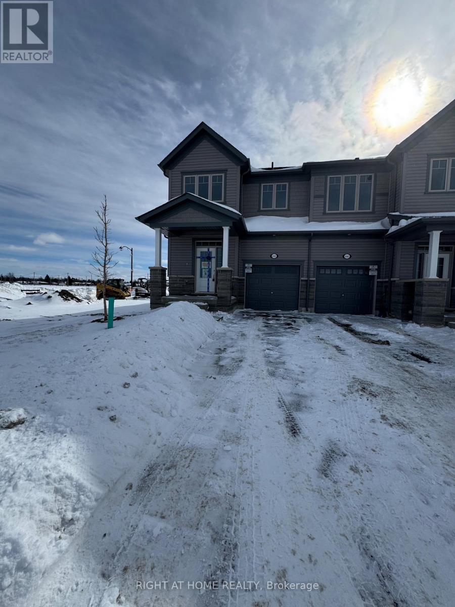 68 SANDERSON DRIVE, Kawartha Lakes, Ontario