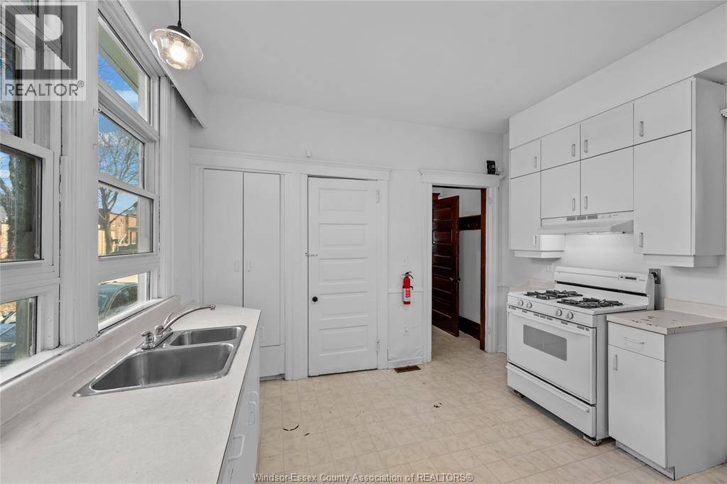 631 Church, Windsor, Ontario  N9A 4T5 - Photo 15 - 26004864