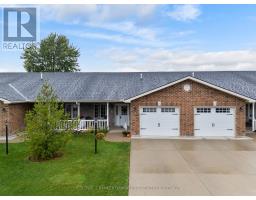 18 DEVON DRIVE, South Huron, Ontario