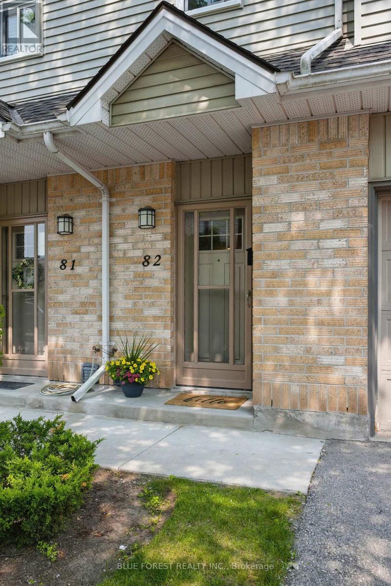 82 - 1990 Wavell Street, London East, Ontario  N5V 4N5 - Photo 2 - X12886130