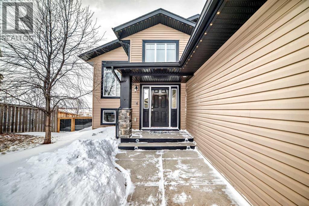 504 500 Carriage Lane Place, Carstairs, Alberta  T0M 0N0 - Photo 2 - A2280510