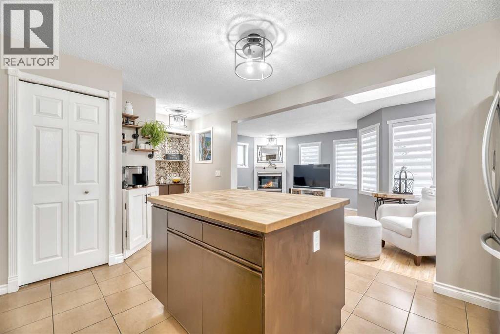 391 Scenic Glen Place Nw, Calgary, Alberta  T3L 1J5 - Photo 14 - A2285174