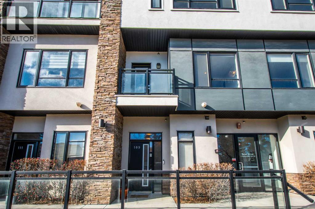 109, 15 Rosscarrock Gate Sw, Calgary, Alberta  T3C 1E6 - Photo 3 - A2286369