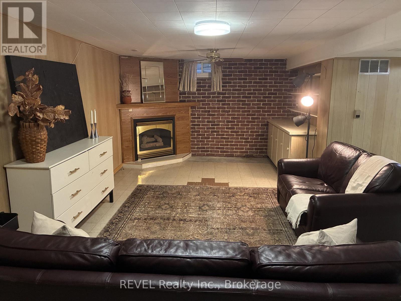 18 Broadmore Avenue, St. Catharines, Ontario  L2M 6A5 - Photo 18 - X12852912