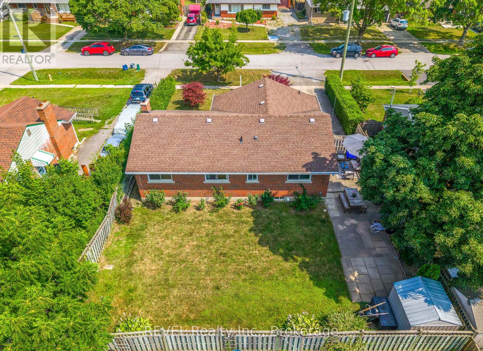 18 Broadmore Avenue, St. Catharines, Ontario  L2M 6A5 - Photo 33 - X12852912