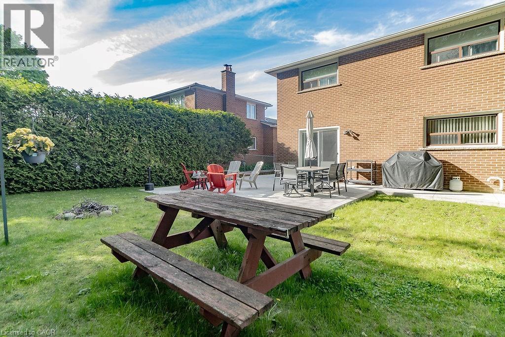 20 Manorcrest Street, Brampton, Ontario  L6S 2X1 - Photo 8 - 40812017