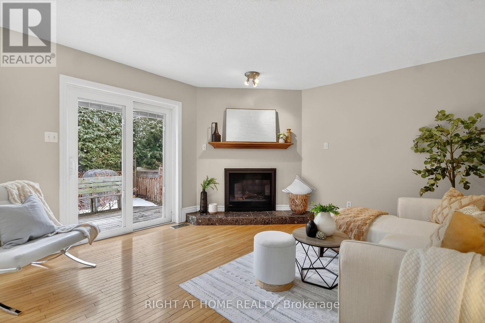 30 Randall James Drive, Ottawa, Ontario  K2S 1M4 - Photo 16 - X12886052