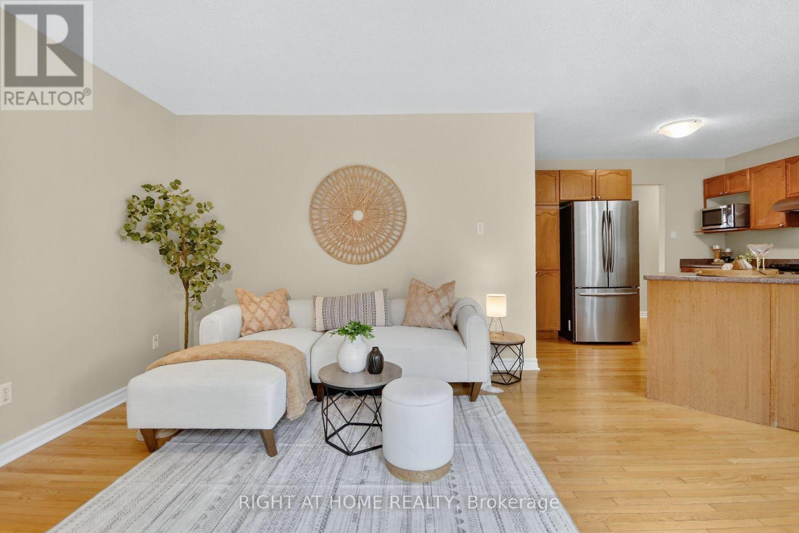 30 Randall James Drive, Ottawa, Ontario  K2S 1M4 - Photo 18 - X12886052