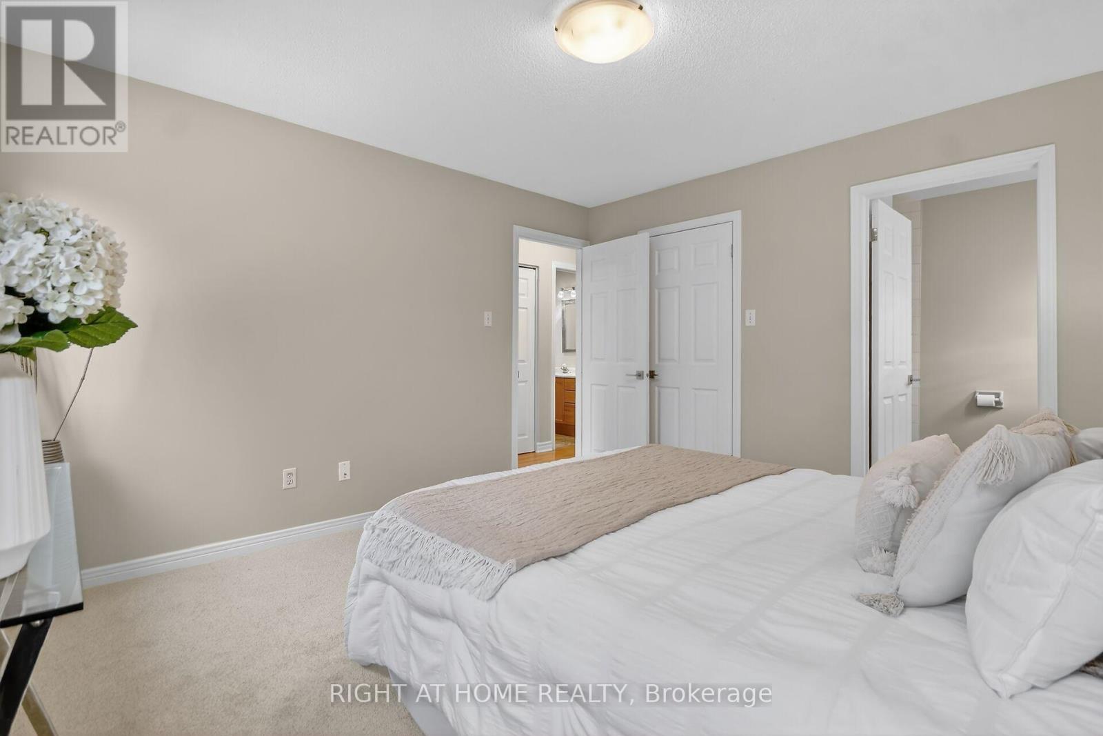 30 Randall James Drive, Ottawa, Ontario  K2S 1M4 - Photo 21 - X12886052