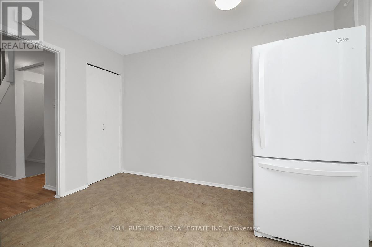 1107 Meadowlands Drive, Ottawa, Ontario  K2C 0K5 - Photo 16 - X12886108