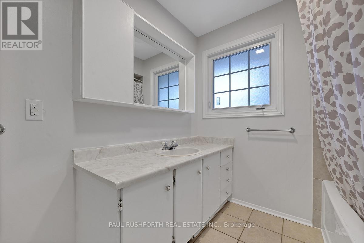 1107 Meadowlands Drive, Ottawa, Ontario  K2C 0K5 - Photo 26 - X12886108