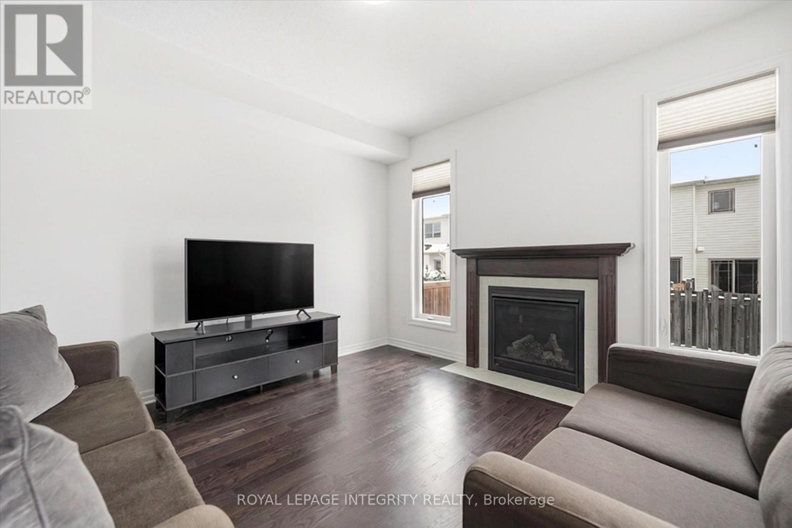 88 Chevron Place, Ottawa, Ontario  K1W 0L6 - Photo 11 - X12886114