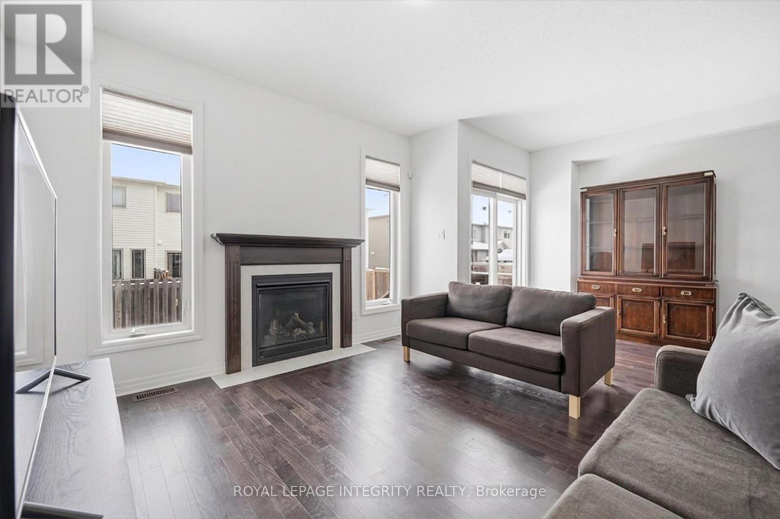 88 Chevron Place, Ottawa, Ontario  K1W 0L6 - Photo 14 - X12886114