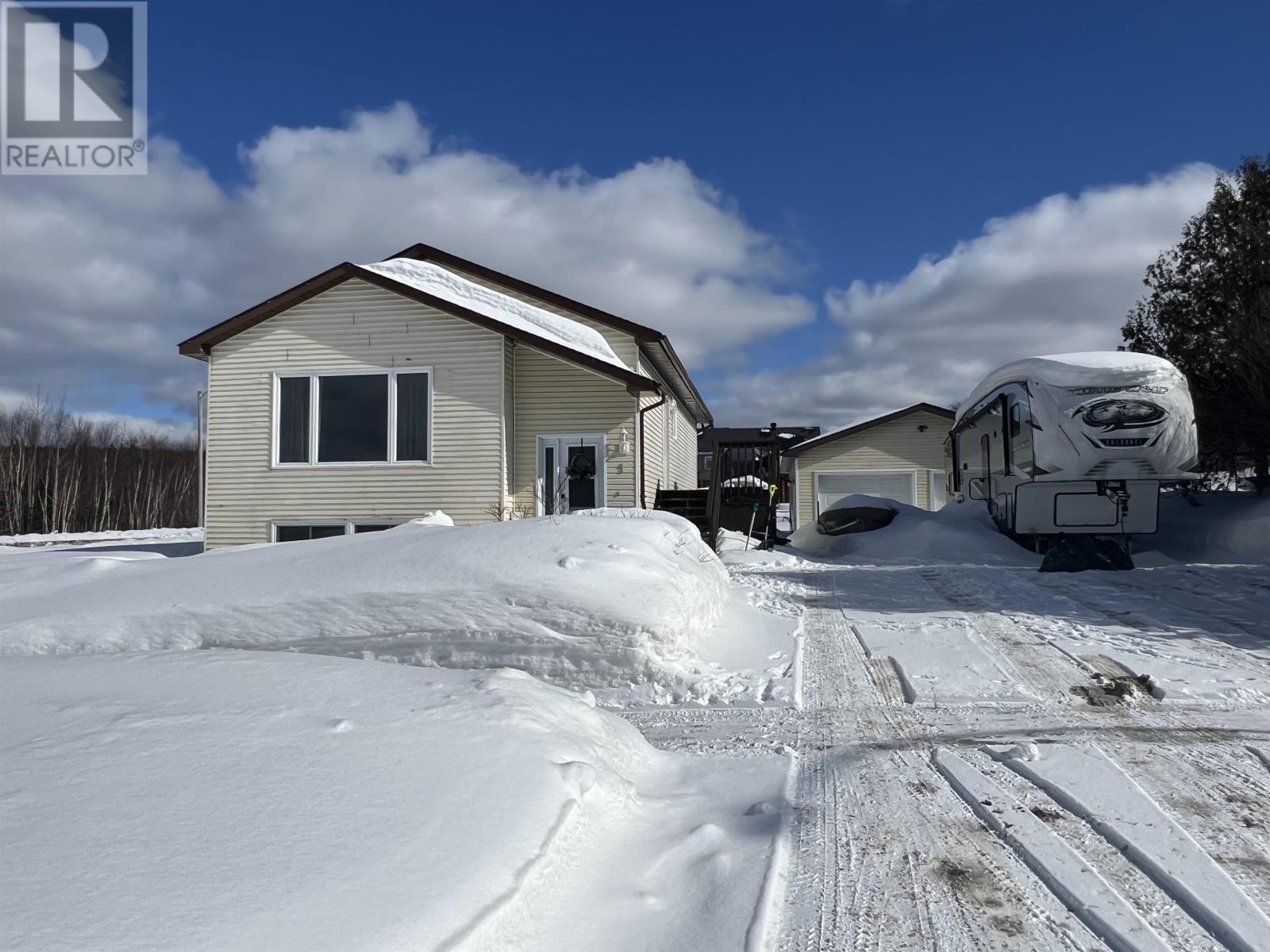 1 Wildwood Trail, Marathon, Ontario  P0T 2E0 - Photo 38 - TB2600432