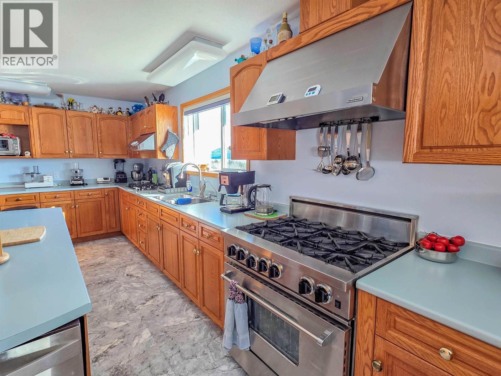 6219 Brown Road, Burns Lake, British Columbia  V0J 1E2 - Photo 12 - R3099899