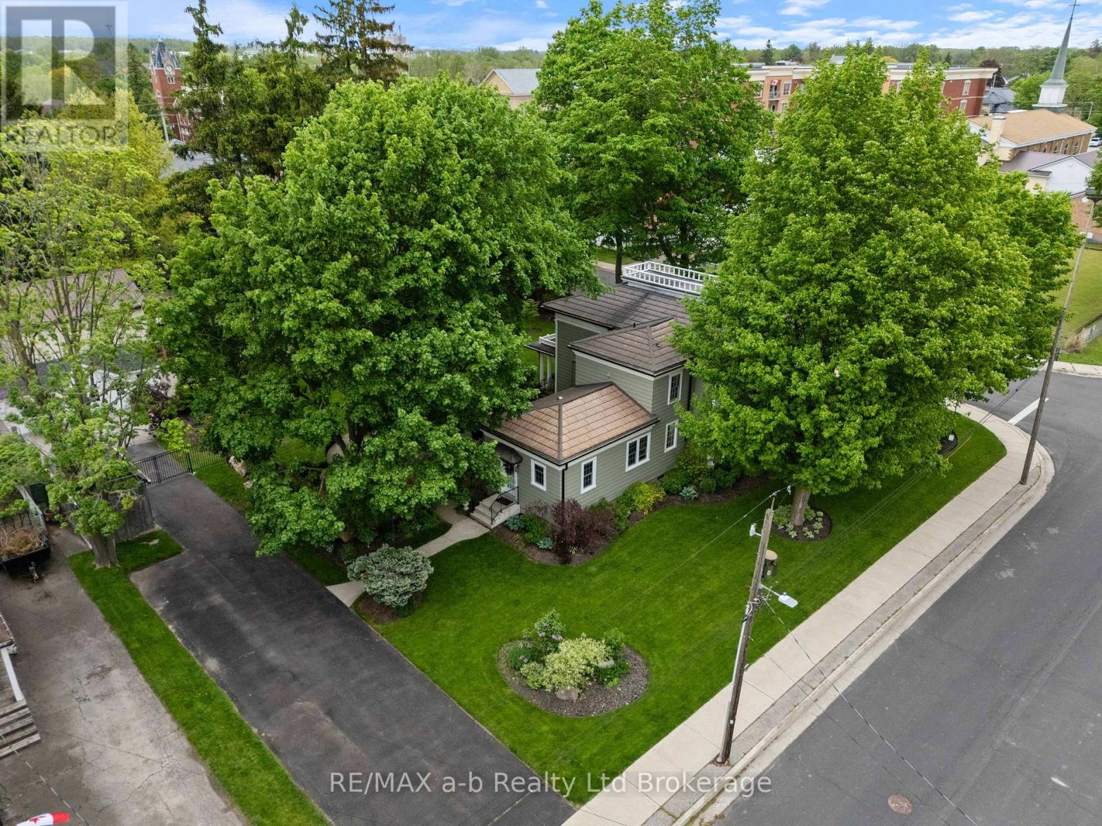 74 Centre Street, Aylmer, Ontario  N5H 2G5 - Photo 46 - X12886150