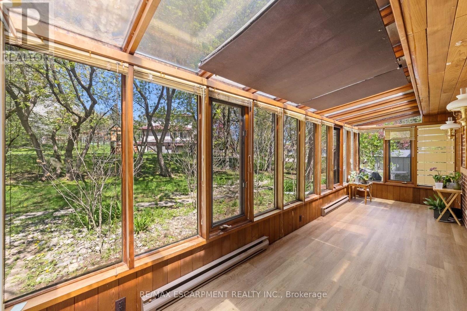 1411 Beaufort Drive, Burlington, Ontario  L7P 4V8 - Photo 16 - W12831732