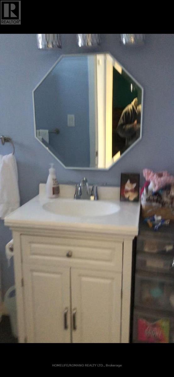 15 Pleasure Street, Kawartha Lakes, Ontario  K0M 1G0 - Photo 40 - X12884276