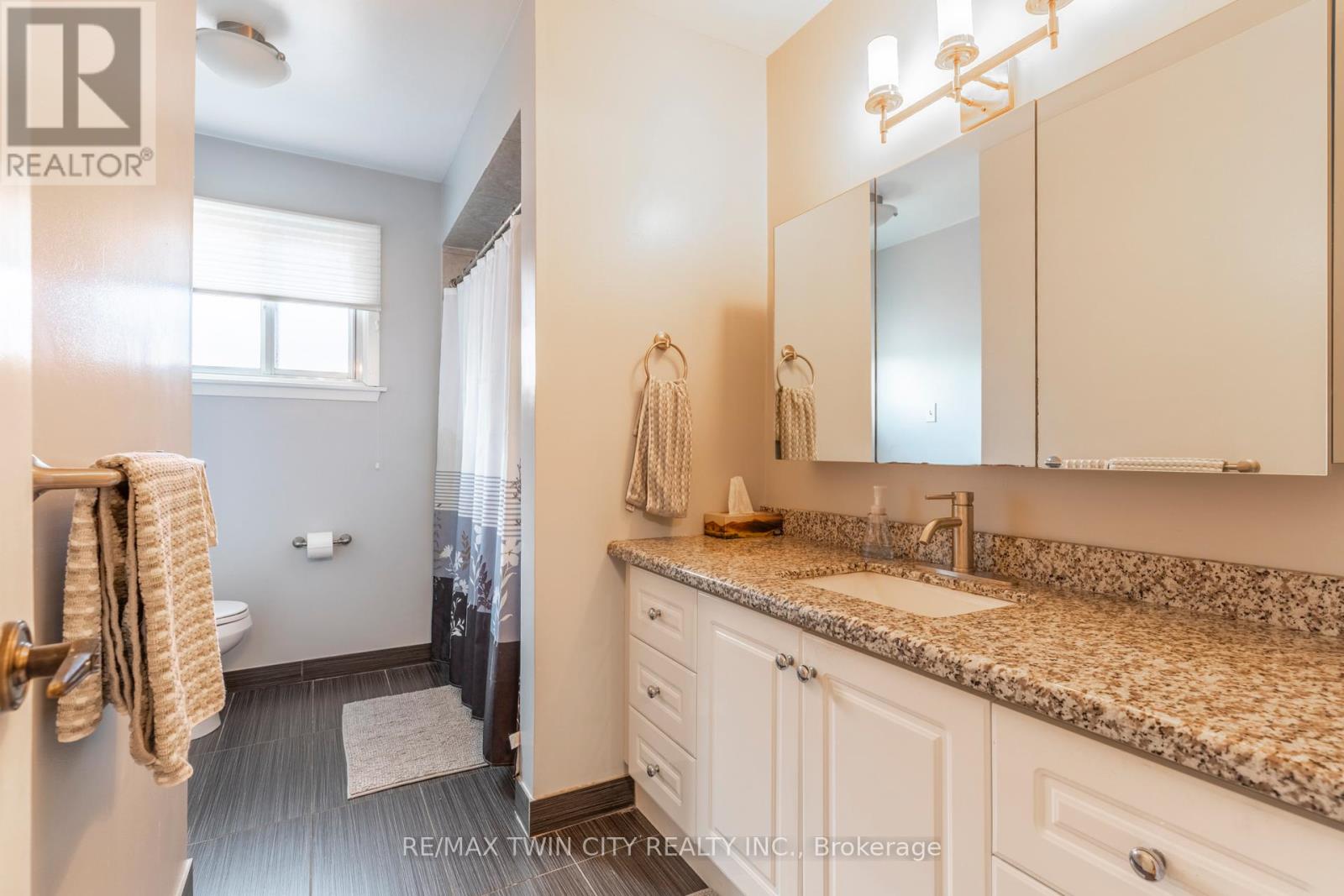 20 Manorcrest Street, Brampton, Ontario  L6S 2X1 - Photo 26 - W12885846