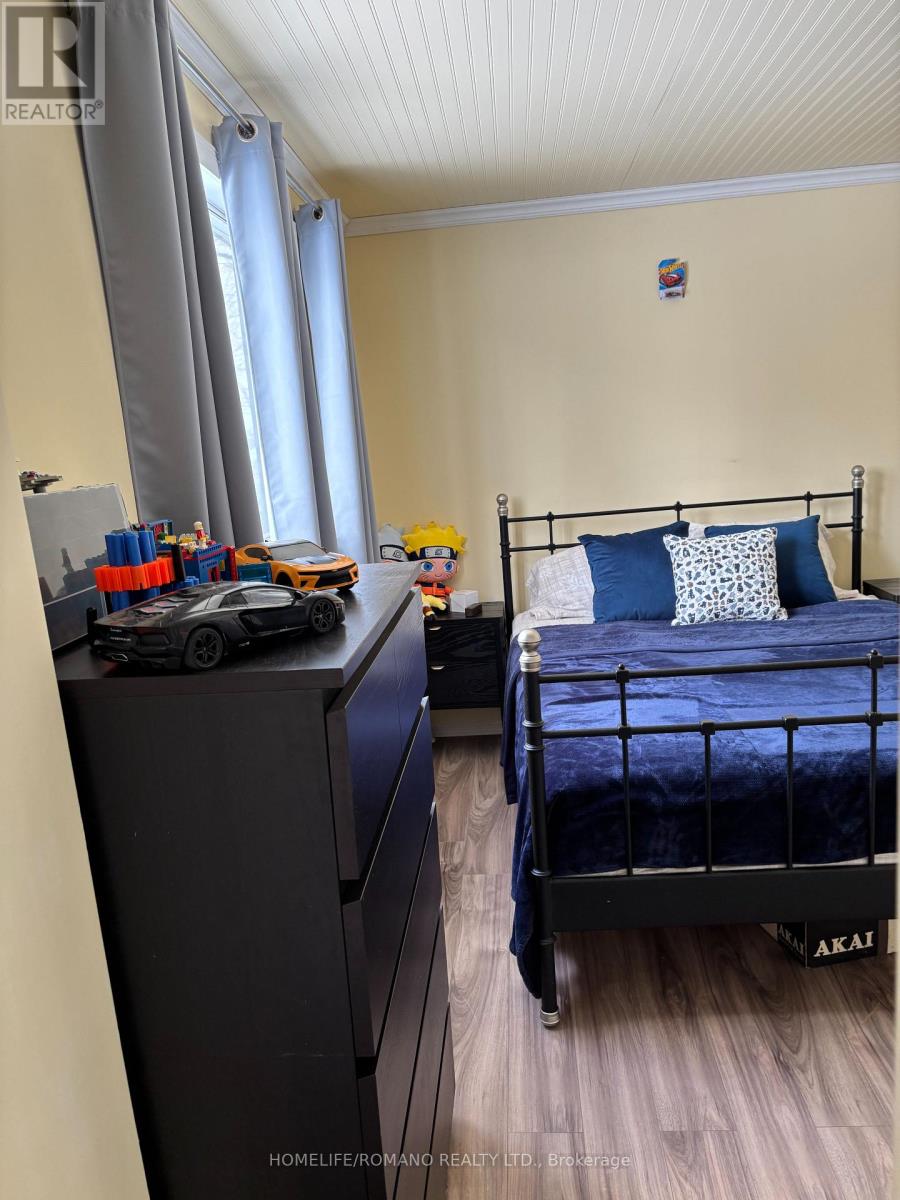 15 Pleasure Street, Kawartha Lakes, Ontario  K0M 1G0 - Photo 29 - X12884276