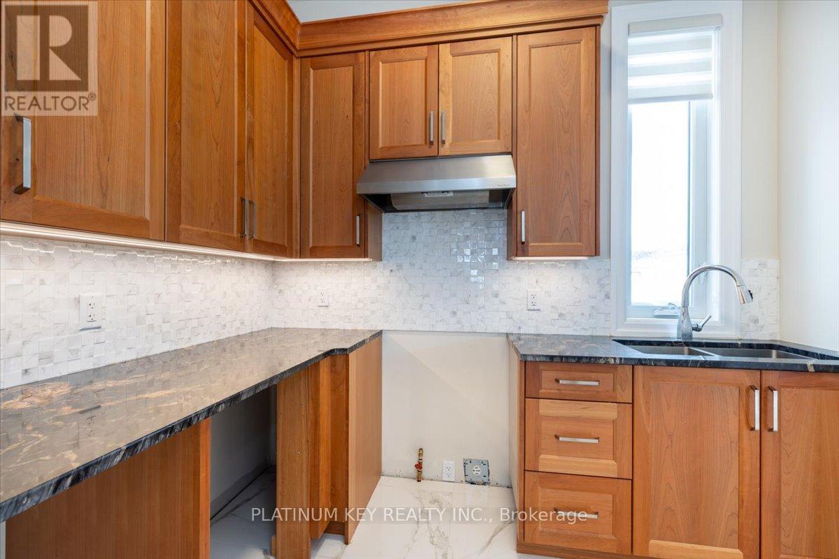 7 Edgeview Crescent, Middlesex Centre, Ontario  N0L 1R0 - Photo 19 - X12801312