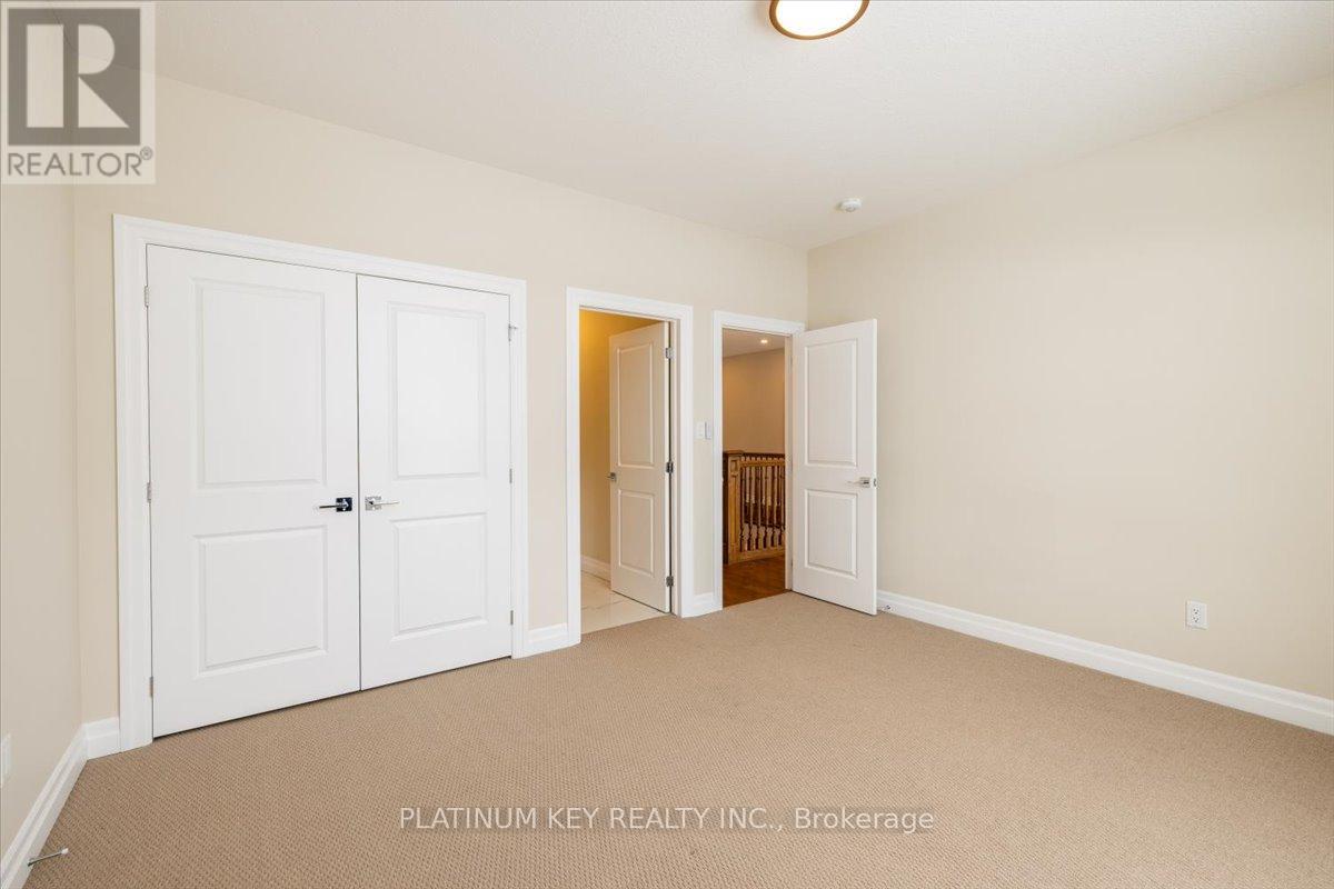 7 Edgeview Crescent, Middlesex Centre, Ontario  N0L 1R0 - Photo 34 - X12801312